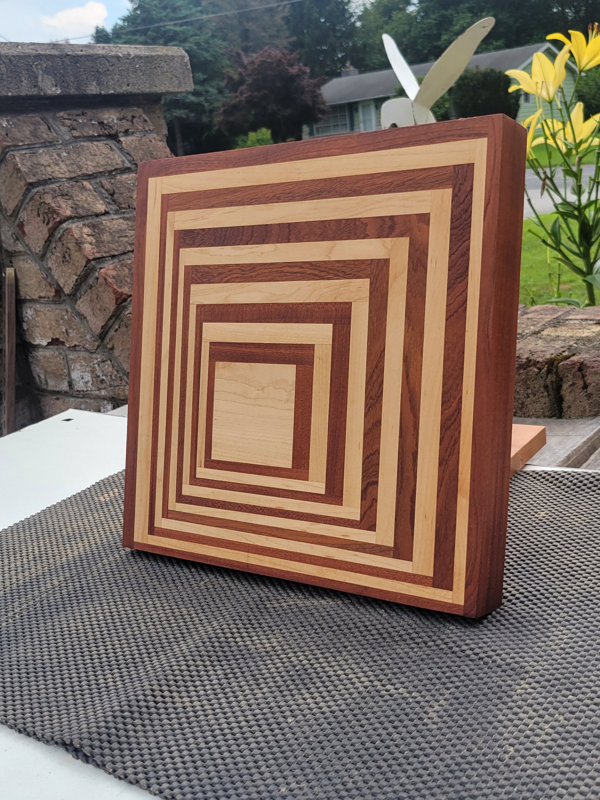 Square Illusion #2 (Optical Illusion #8)